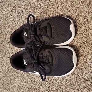 Nike Tanjun shoes size 12 toddler